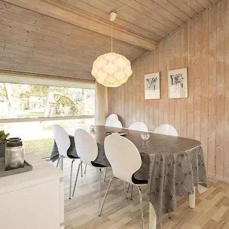 4 Star In Ferienhaus