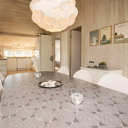 4 Star In Ferienhaus Blokhus